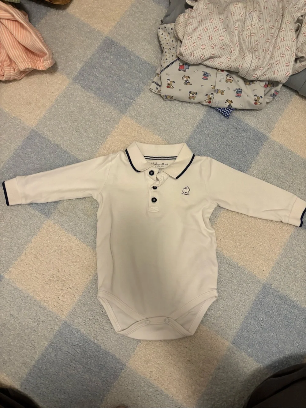 Bundle of six high end baby boy clothes 6m-12/18 m